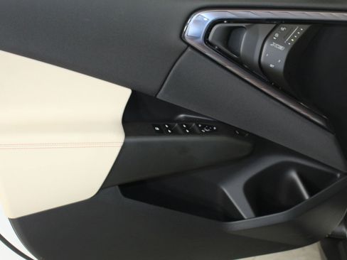 Used 2025 BMW X3 xDrive30i w/ Premium Package image 11