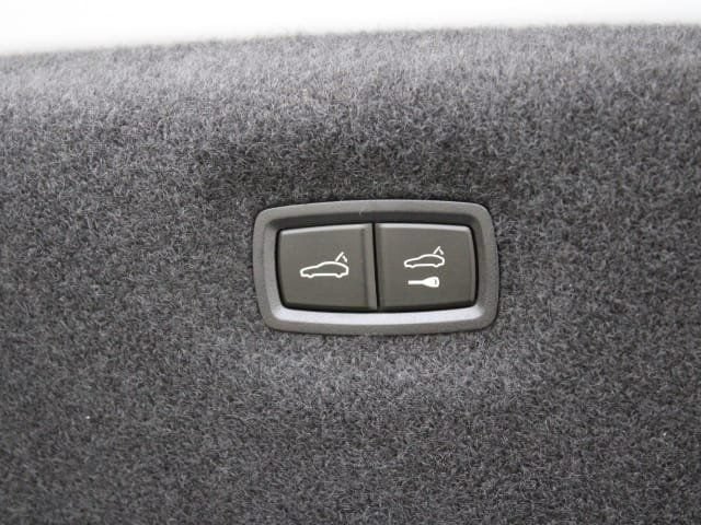 Certified 2024 Porsche Taycan 4S AWD/4WD image 37