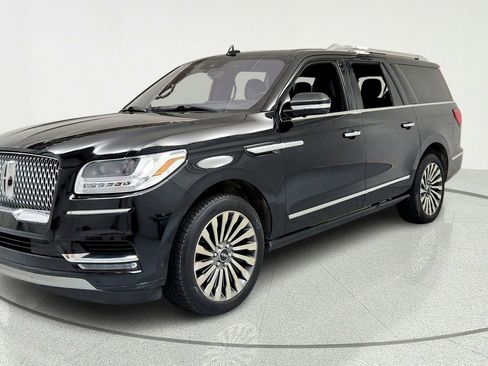 Used 2018 Lincoln Navigator L Reserve w/ Technology Package AWD/4WD image 1
