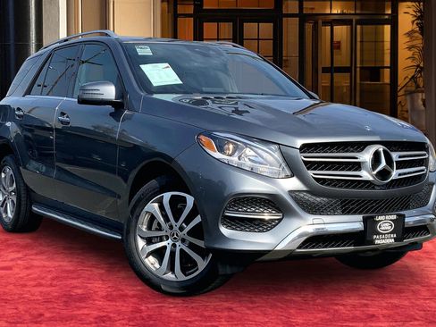 Used 2018 Mercedes-Benz GLE 350 GLE 350 w/ Premium 1 Package image 2