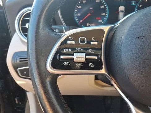 Used 2022 Mercedes-Benz GLC 300 GLC 300 image 17