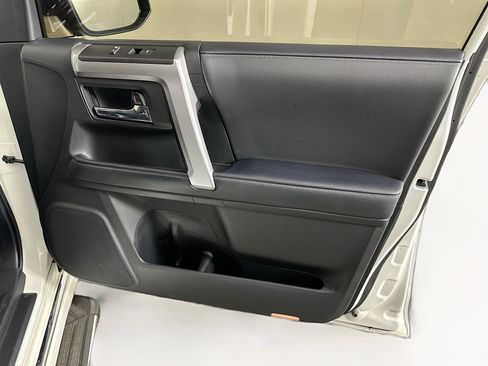 Used 2021 Toyota 4Runner Limited image 31