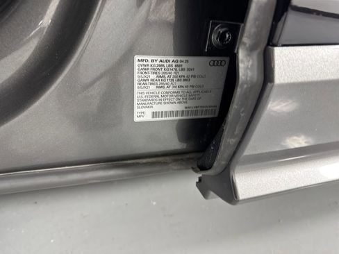 Used 2025 Audi Q7 3.0T Premium Plus w/ Premium Plus Package image 40