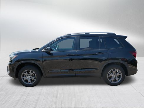 Certified 2024 Honda Passport TrailSport image 4