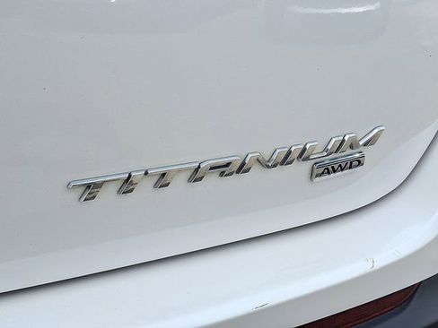 Used 2015 Ford Edge Titanium w/ Equipment Group 301A AWD/4WD image 27