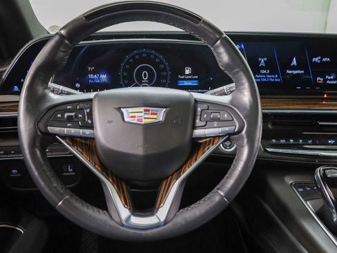 Used 2023 Cadillac Escalade Premium Luxury image 26