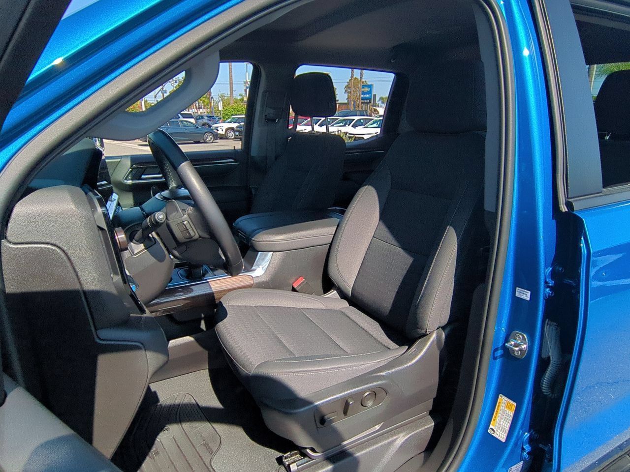 Used 2023 Chevrolet Silverado 1500 RST w/ Z71 Off-Road Package AWD/4WD image 19