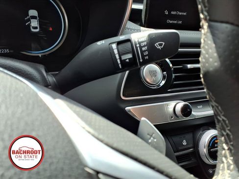 Used 2023 Genesis G70 2.0T AWD/4WD image 21
