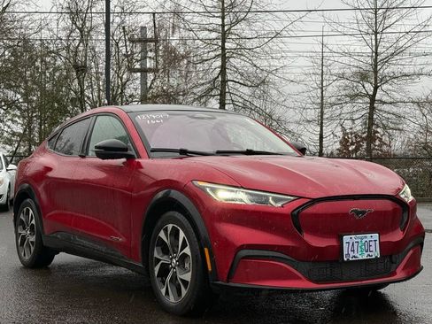 Used 2021 Ford Mustang Mach-E Premium image 7