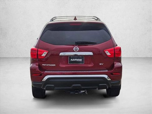 Used 2020 Nissan Pathfinder SV image 7