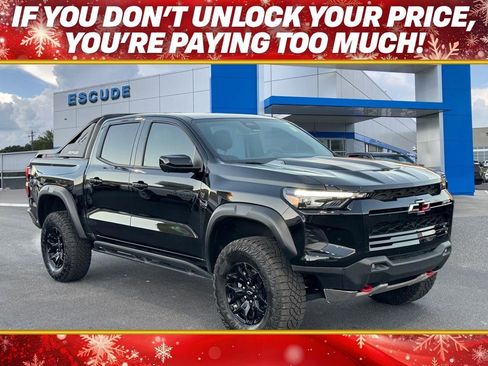 Used 2025 Chevrolet Colorado ZR2 w/ Midnight Edition image 1