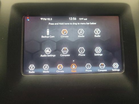 Used 2019 Jeep Cherokee Latitude w/ Popular Appearance Group FWD image 25