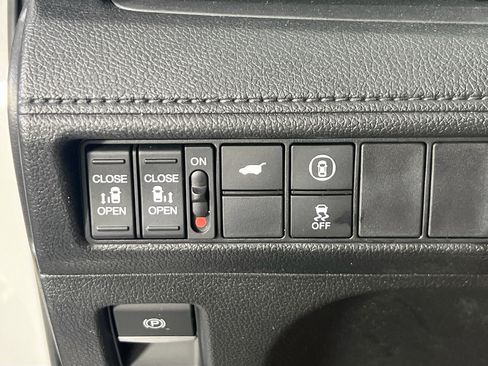 Used 2023 Honda Odyssey EX-L image 10