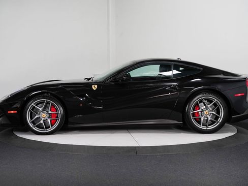 Used 2016 Ferrari F12 Berlinetta image 6