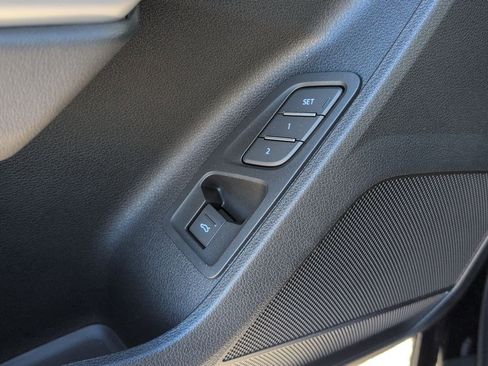 New 2025 Audi Q3 2.0T Premium image 10