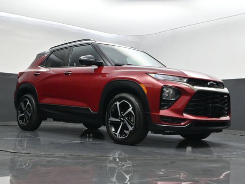 Certified 2021 Chevrolet TrailBlazer RS w/ Sun and Liftgate Package FWD image 42