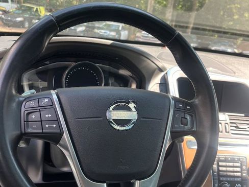 Used 2015 Volvo XC60 T6 Platinum FWD image 19