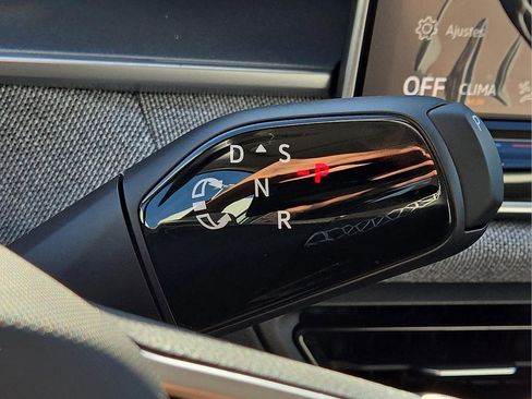 New 2026 Volkswagen Tiguan S image 23