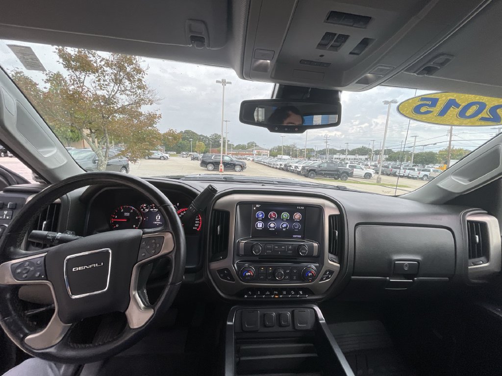 Certified 2015 GMC Sierra 2500 Denali w/ Duramax Plus Package AWD/4WD image 10