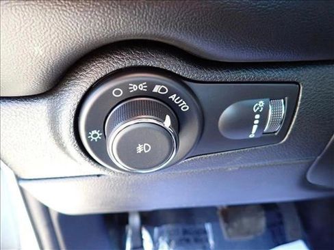 Used 2022 Dodge Durango GT image 14