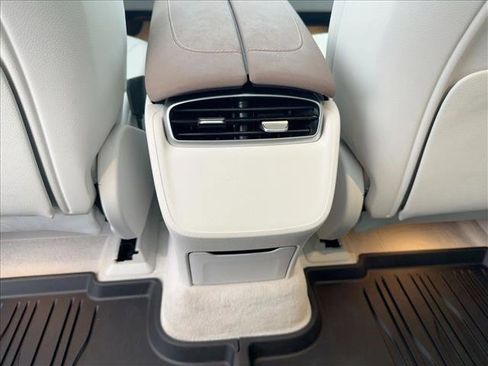 Used 2023 Mercedes-Benz EQS 580 4MATIC SUV image 18