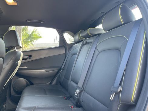 Used 2019 Hyundai Kona Limited image 16