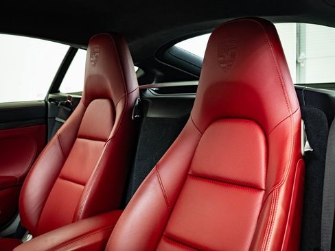 Certified 2021 Porsche 718 Cayman GTS image 24