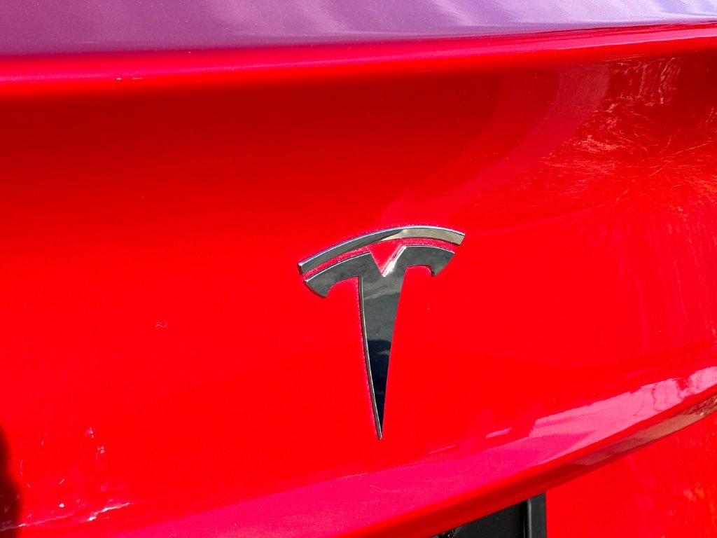 Used 2020 Tesla Model 3 Long Range AWD/4WD image 31