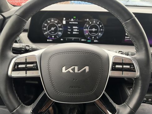 Used 2024 Kia Telluride SX Prestige X-Pro AWD/4WD image 4
