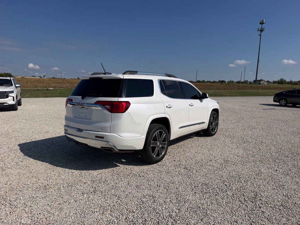 Used 2018 GMC Acadia Denali AWD/4WD image 3