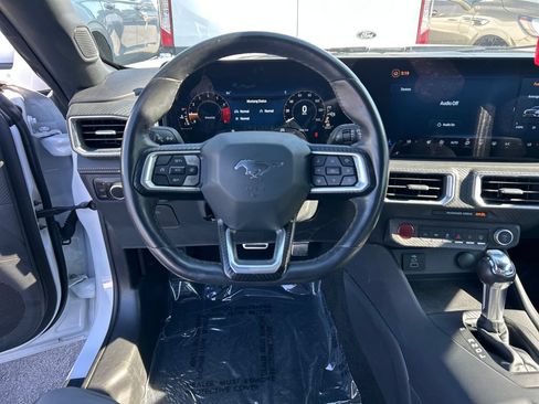 Used 2025 Ford Mustang Premium RWD image 17
