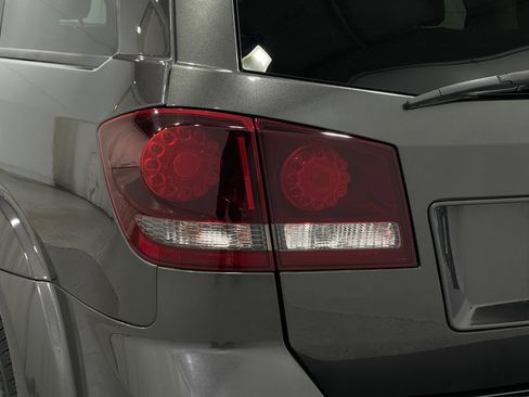 Used 2020 Dodge Journey Crossroad w/ Popular Equipment Group FWD image 33