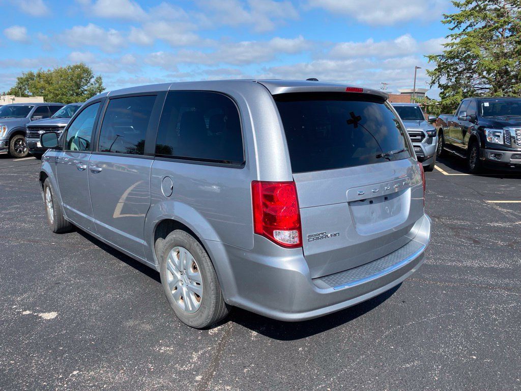 Used 2018 Dodge Grand Caravan SE w/ UConnect Hands-Free Group FWD image 6