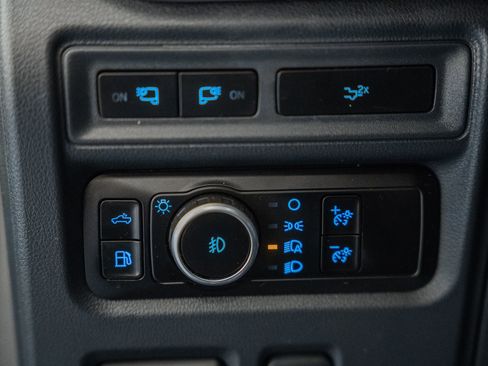 Used 2023 Ford F150 Lariat w/ Equipment Group 502A High image 46