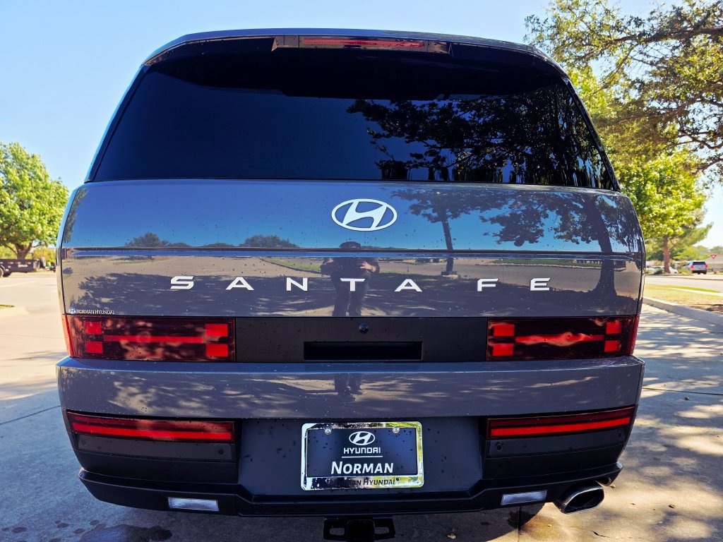 Certified 2025 Hyundai Santa Fe SEL FWD image 18