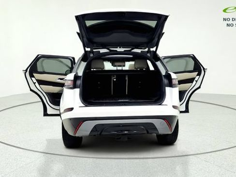 Used 2022 Land Rover Range Rover Velar R-Dynamic S AWD/4WD image 17