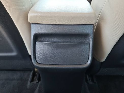 Used 2018 Hyundai Elantra SEL FWD image 29