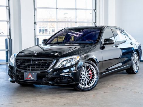 Used 2015 Mercedes-Benz S 550 Sedan image 2