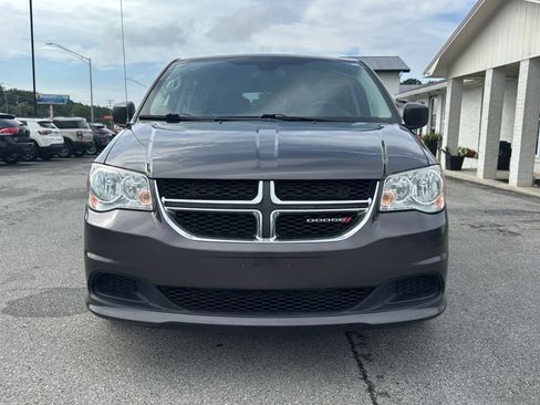 Used 2019 Dodge Grand Caravan SE w/ UConnect Hands-Free Group FWD image 8