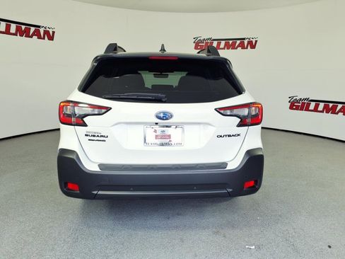 Used 2025 Subaru Outback Onyx Edition image 8
