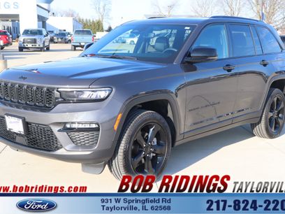 Used 2024 Jeep Grand Cherokee Limited w/ Black Appearance Package