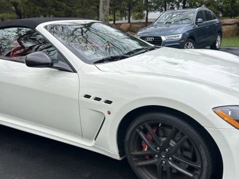 Used 2018 Maserati GranTurismo MC RWD image 8
