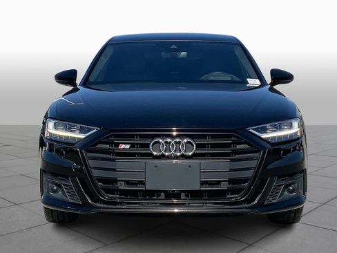 Used 2020 Audi S8 L w/ S8 Executive Package image 4