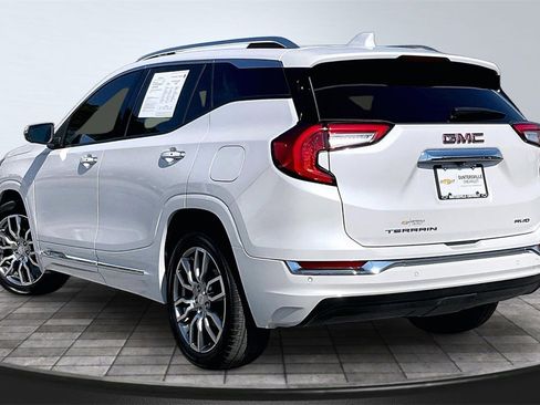 Used 2023 GMC Terrain Denali w/ Denali Premium Package image 13