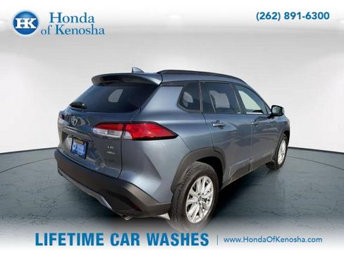 Used 2023 Toyota Corolla Cross LE image 6