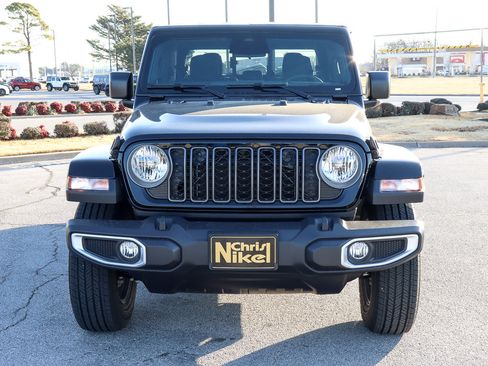 New 2026 Jeep Gladiator Sport image 3