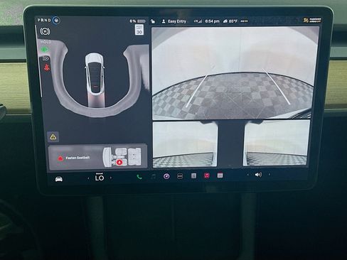 Used 2022 Tesla Model Y Long Range AWD/4WD image 22