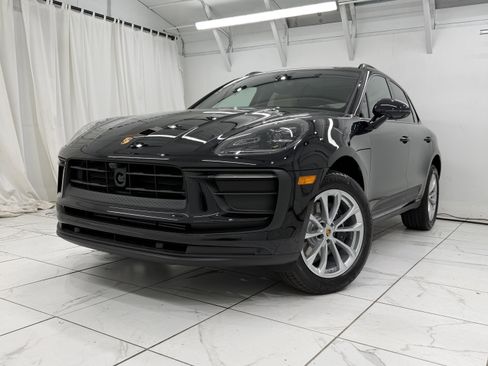 New 2026 Porsche Macan image 8