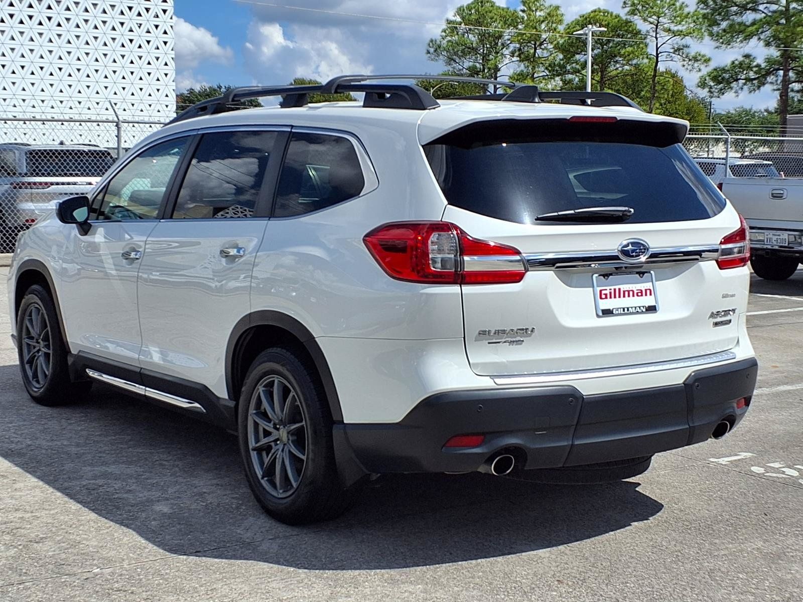 Used 2019 Subaru Ascent Touring w/ Popular Package #3 AWD/4WD image 3