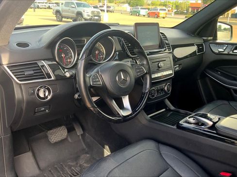 Used 2017 Mercedes-Benz GLS 550 4MATIC image 17
